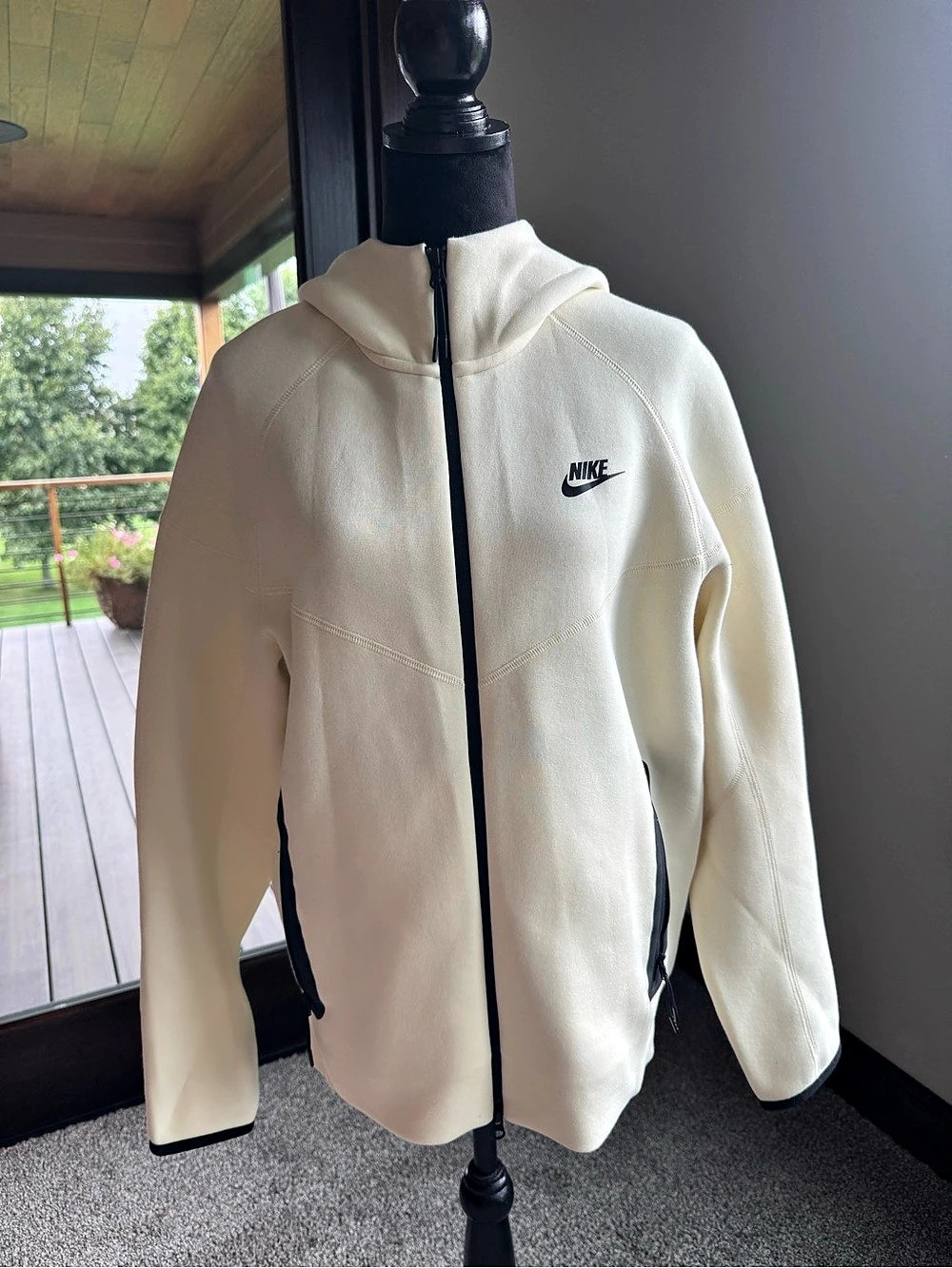 Nike Sportswear Tech Fleece Windrunner Full-Zip Hoodie White Medium